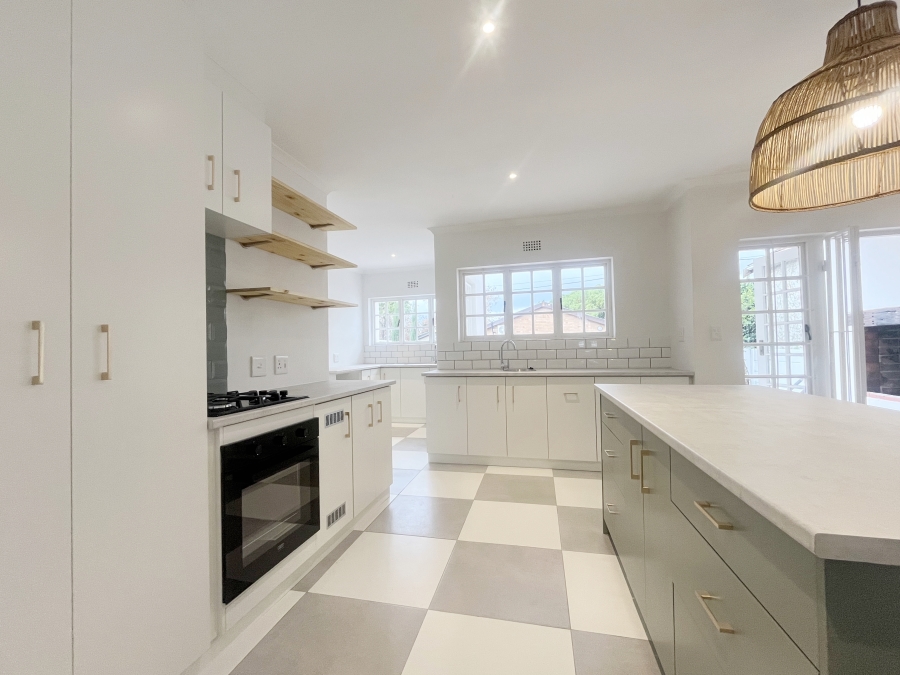 To Let 3 Bedroom Property for Rent in Lemoenkloof Western Cape